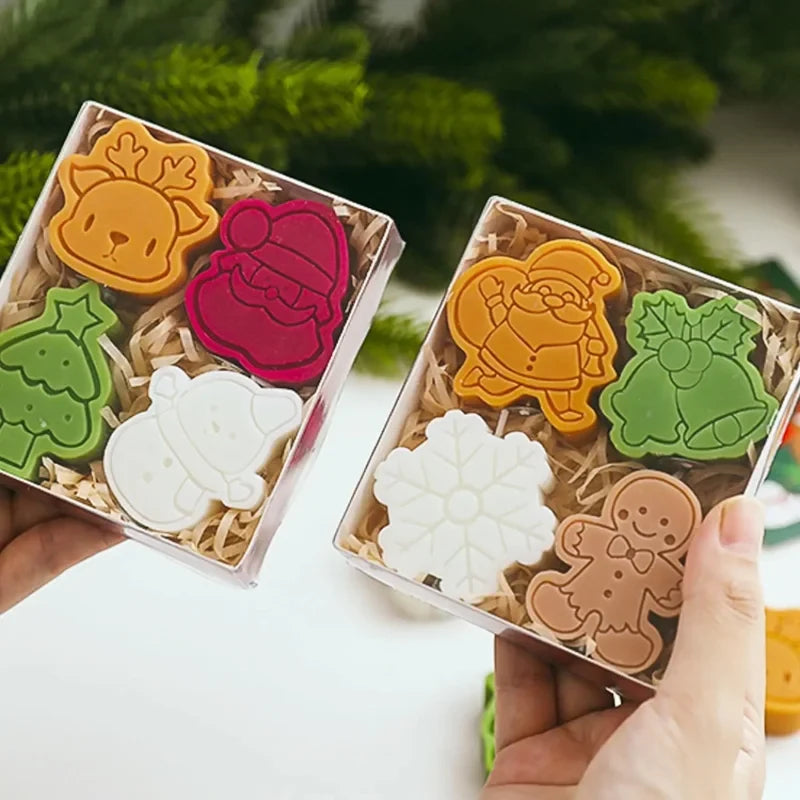 Christmas Candle Gift Set with Festive Shaped Decorative for Holiday Scents of 4 - Image 4
