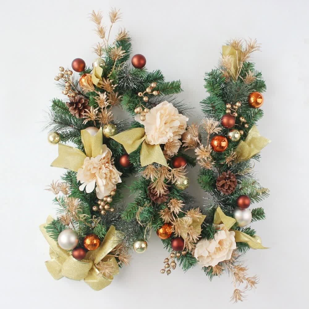 Christmas Garland for Mantle with Ornaments Roses and Pinecones - Image 7