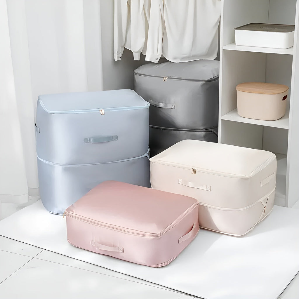 Compression Storage Bag with Zip Lock and Collapsible Design for Clothes and Bedding - Image 1