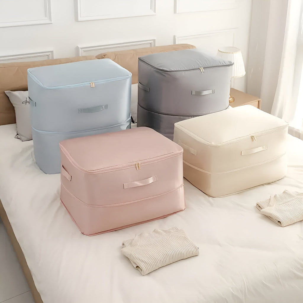 Compression Storage Bag with Zip Lock and Collapsible Design for Clothes and Bedding - Image 4