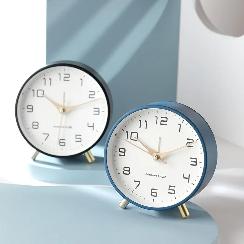 Desk Clock Table Analog Round Small Metal Peg Feet - Image 3