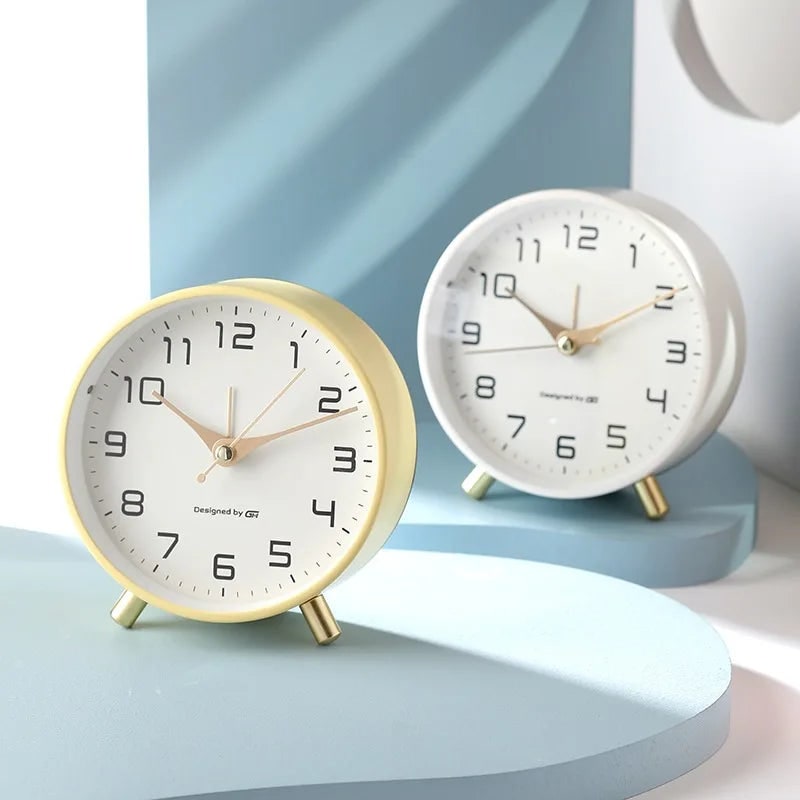 Desk Clock Table Analog Round Small Metal Peg Feet - Image 4