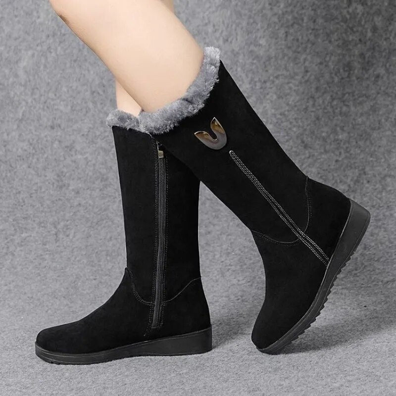 Women’s High Winter Boots Flat Solid Design