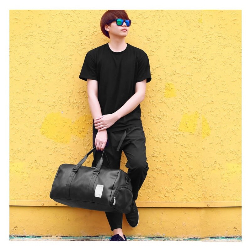 Duffel Bag Carry on Gym Duffle with Shoulder Strap and Zippered Pockets Backpack - Image 4