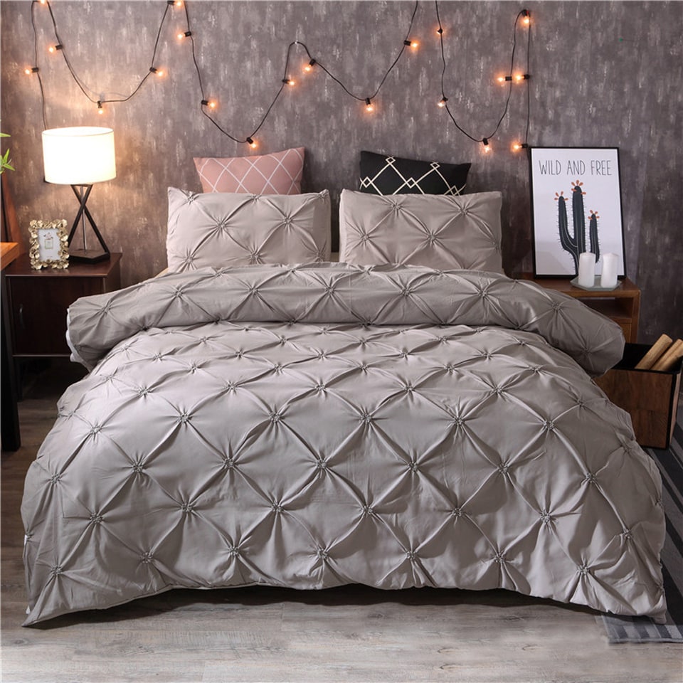 Duvet Cover King with Pintuck Pinch Pleat Design and Matching Pillow Shams California Set - Image 4