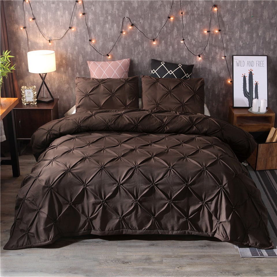 Duvet Cover King with Pintuck Pinch Pleat Design and Matching Pillow Shams California Set - Image 5