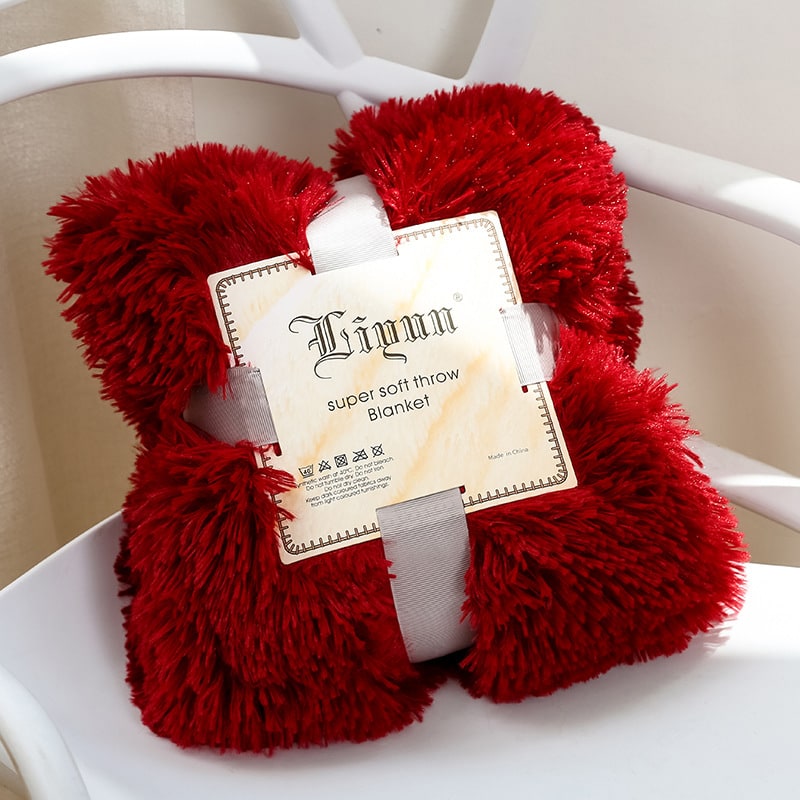 Faux Fur Throw Blanket with Soft Plush Long Pile Shaggy Texture for Cozy Bedding - Image 1