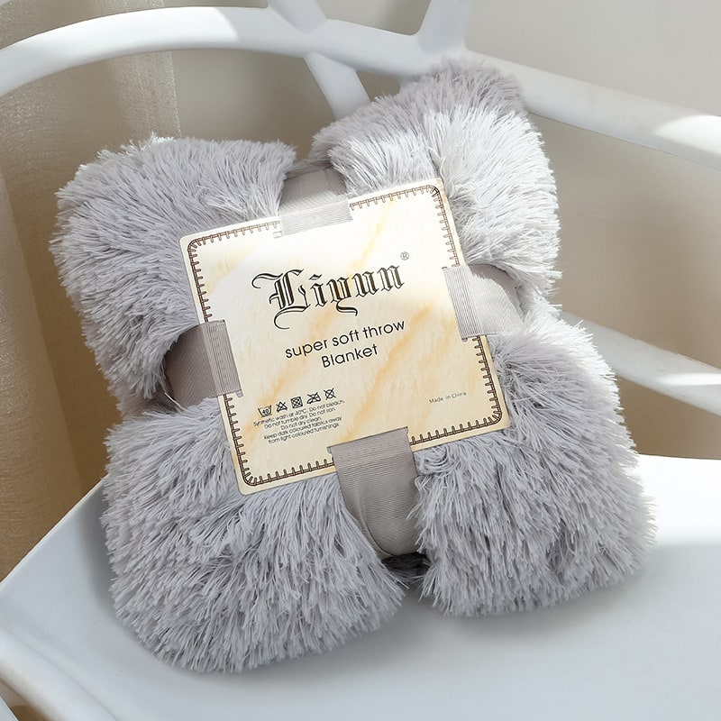 Faux Fur Throw Blanket with Soft Plush Long Pile Shaggy Texture for Cozy Bedding - Image 10