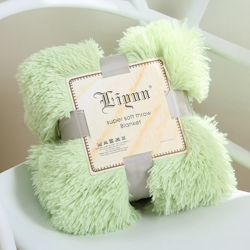 Faux Fur Throw Blanket with Soft Plush Long Pile Shaggy Texture for Cozy Bedding - Image 4
