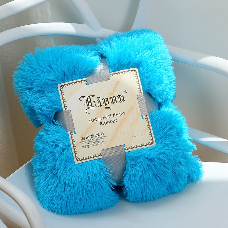 Faux Fur Throw Blanket with Soft Plush Long Pile Shaggy Texture for Cozy Bedding - Image 6