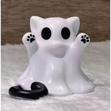 Ghost Figurine Statue Resin Decor with Matte Finish for Halloween Home Shelf Decorations - Image 2