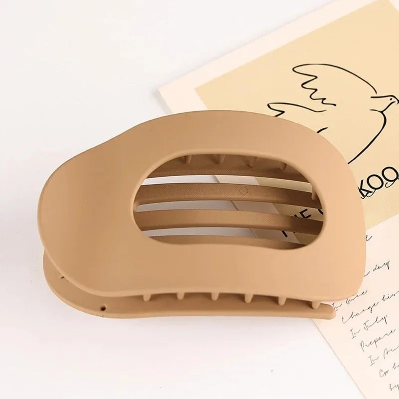 Hair Claw Clip with Flat Back and Oval Cutout for Buns and Half-Up Styling - Image 10