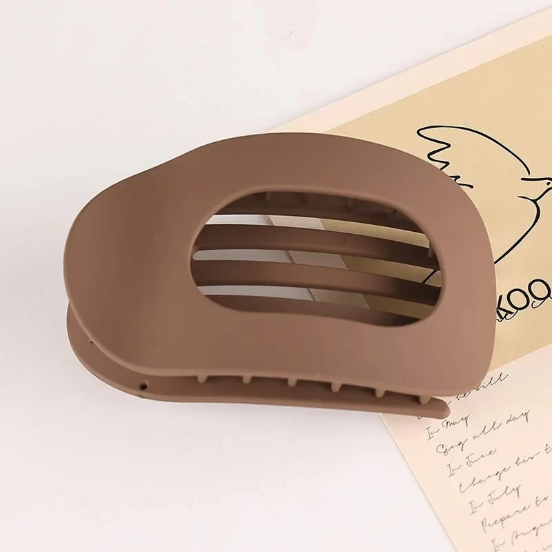 Hair Claw Clip with Flat Back and Oval Cutout for Buns and Half-Up Styling - Image 12