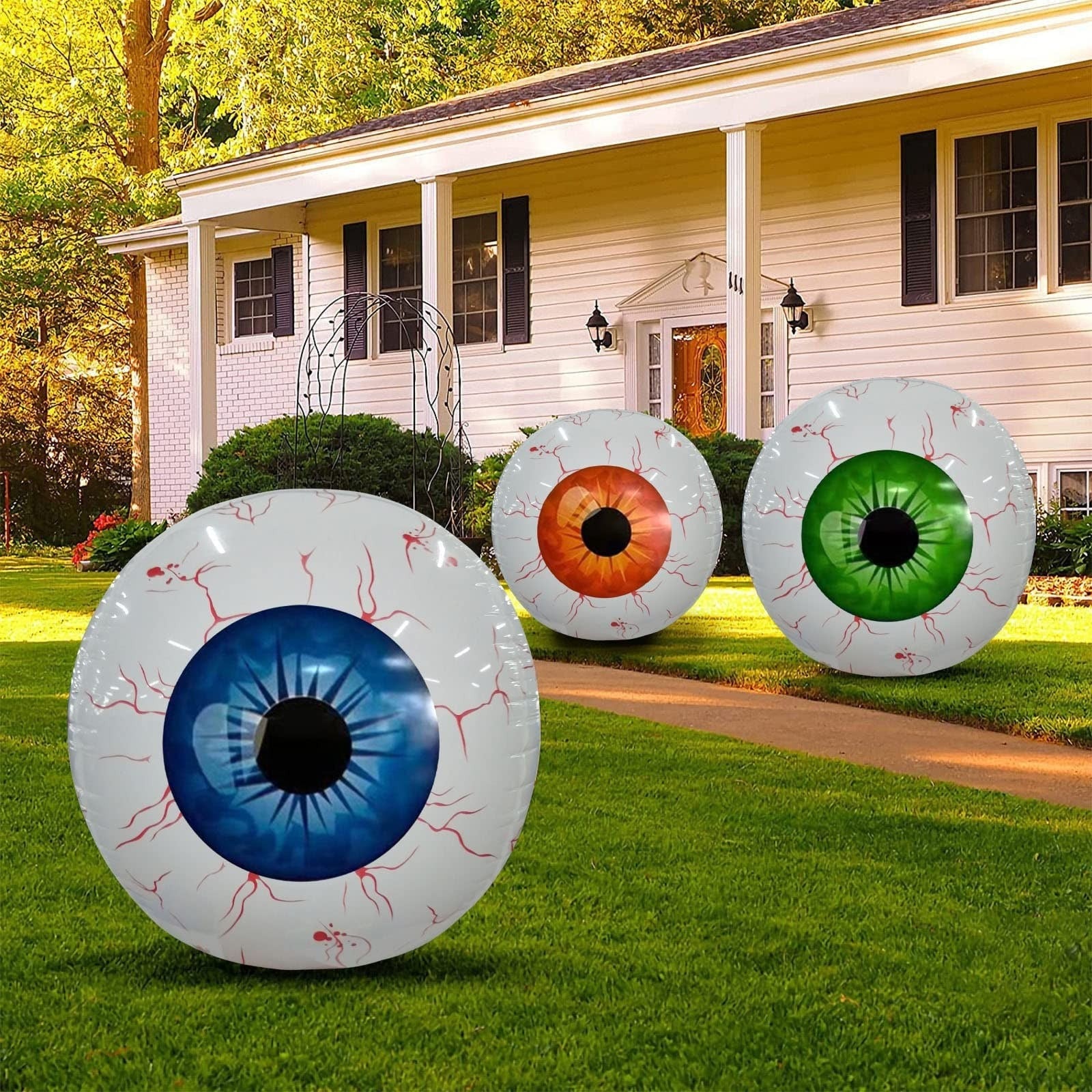 Halloween Balloon Decoration Eyeball with Bloodshot Design for Party and Haunted House Decor - Image 1