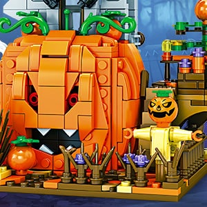 Kids' Halloween Building Blocks Magnetic Tiles Toy Set with Pumpkin House and Spooky Figures - Image 3