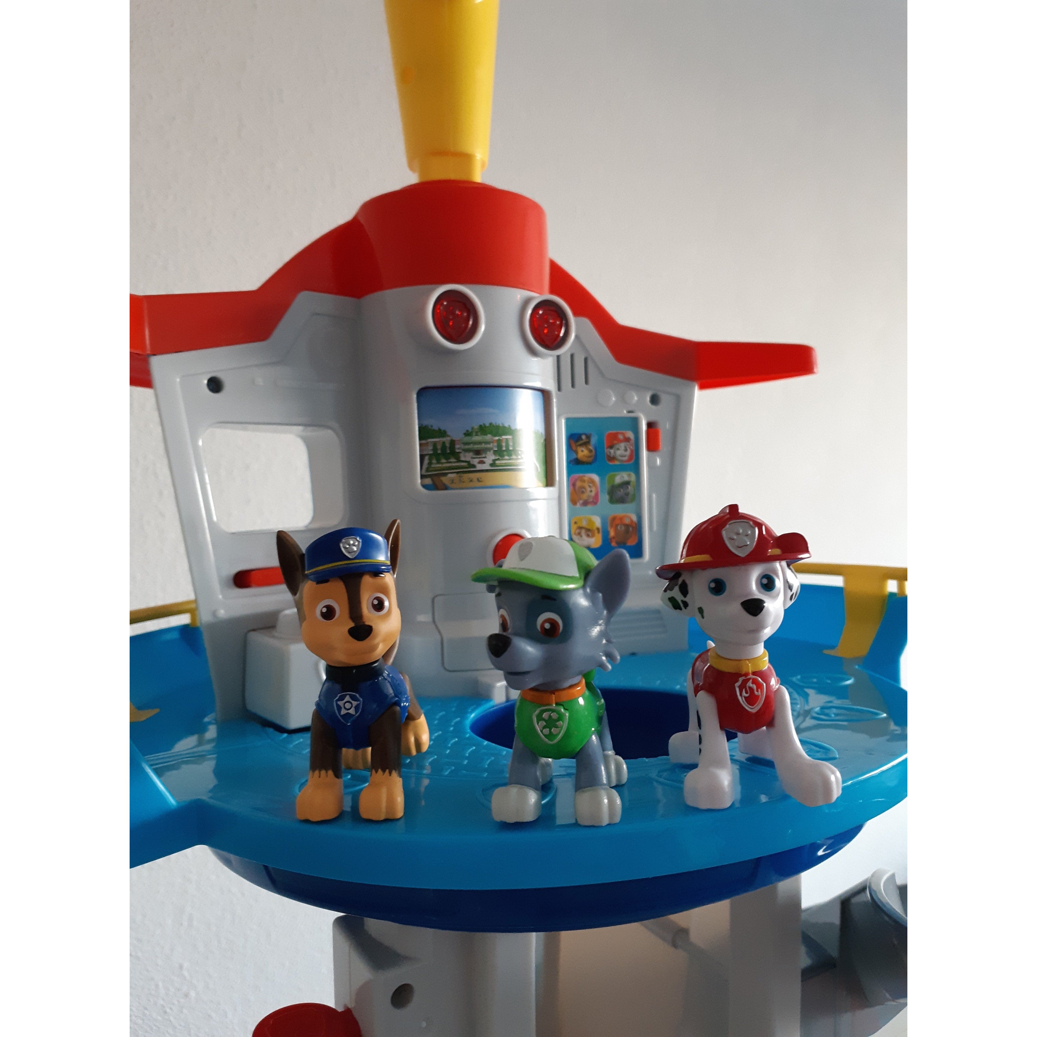 Kids' Toy Set Lookout Tower with Spiral Slide Rotating Periscope and Rescue Vehicles - Image 3