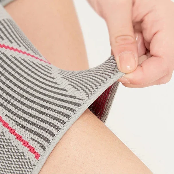 Knee Compression Sleeve with Non-Slip Support and Breathable Knit Design for Running - Image 15