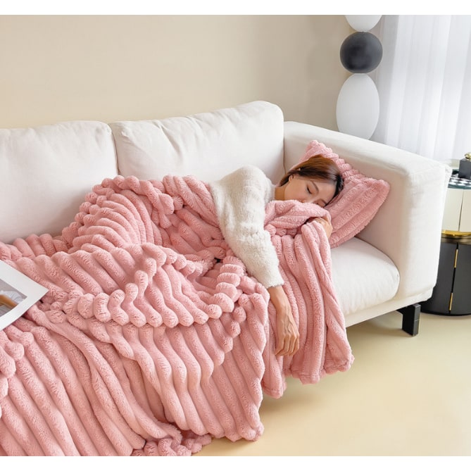 Luxury Faux Fur Throw Blanket with Double-Sided Plush Pile and Matching Pillowcase - Image 12