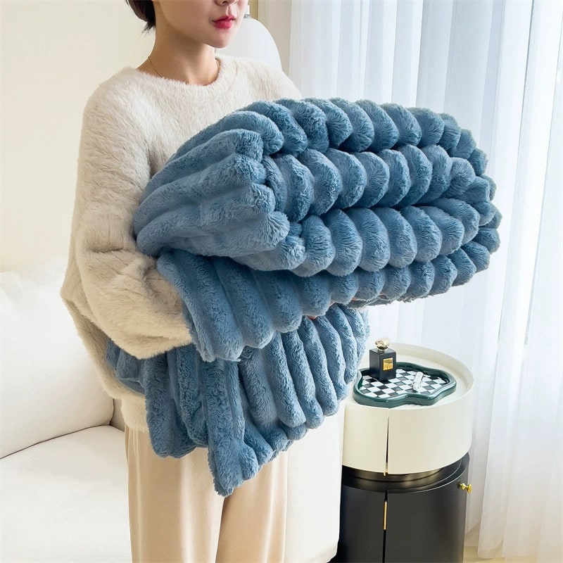 Luxury Faux Fur Throw Blanket with Double-Sided Plush Pile and Matching Pillowcase - Image 17