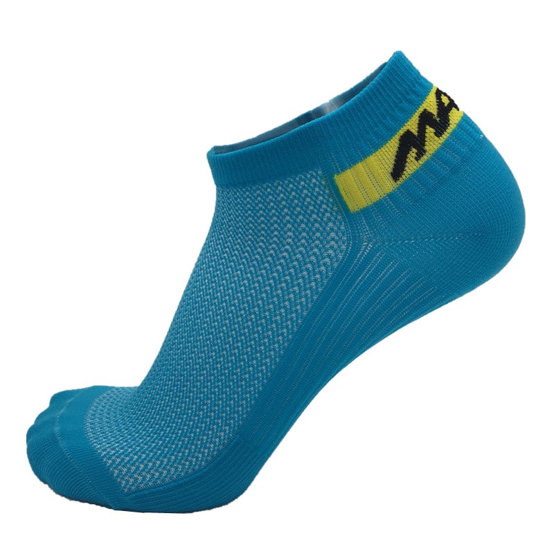 Men's Ankle Athletic Socks with Compression Support and Moisture Wicking - Image 5