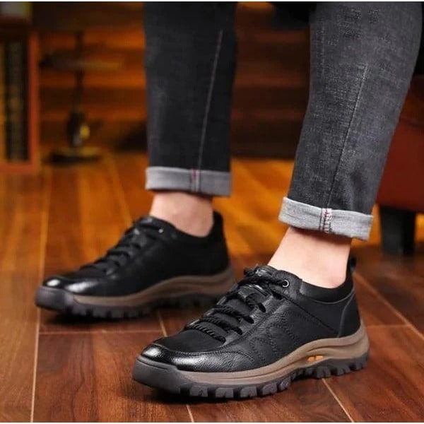 Men's Walking Shoes with Textured Leather and Lugged Rubber Sole - Image 9
