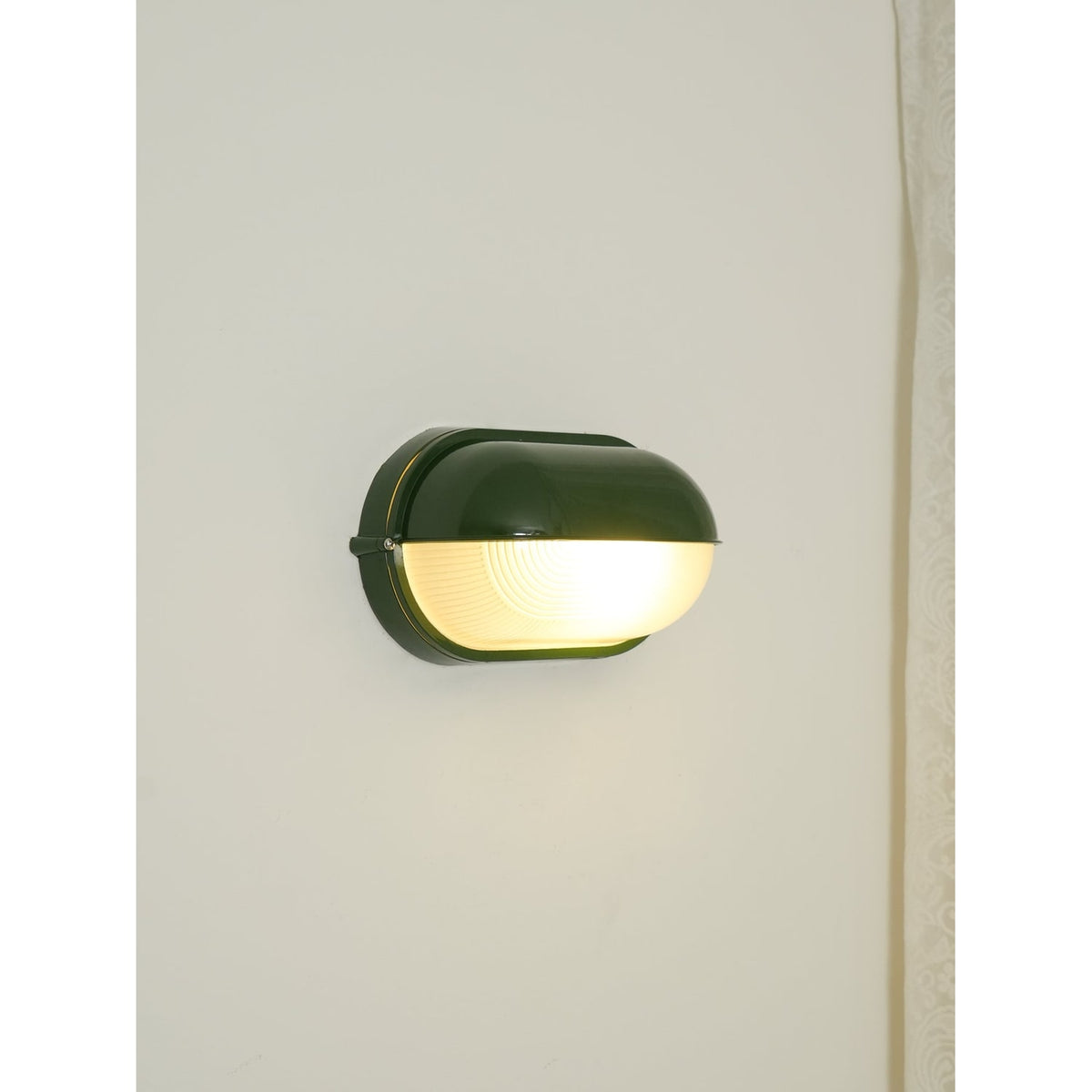 Outdoor Wall Light Bulkhead with Ribbed Glass Eyelid Hood Weather-Resistant - Image 27