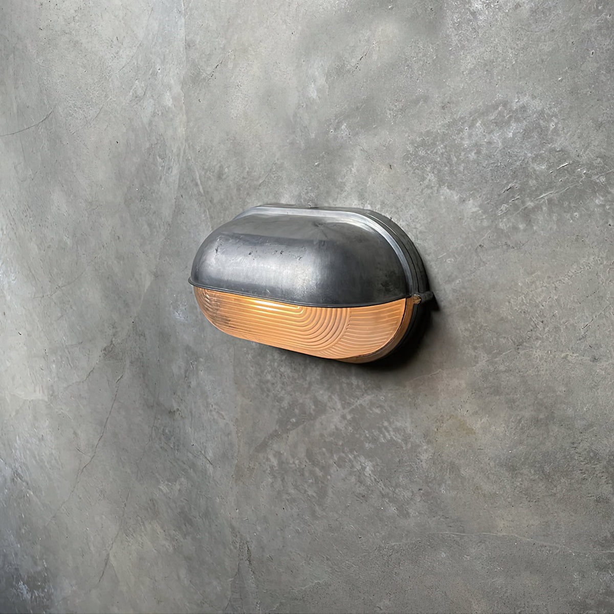Outdoor Wall Light Bulkhead with Ribbed Glass Eyelid Hood Weather-Resistant - Image 8