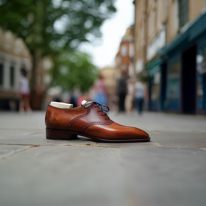 Men's Classic Brogue Oxford Dress Shoes for Business and Formal Events