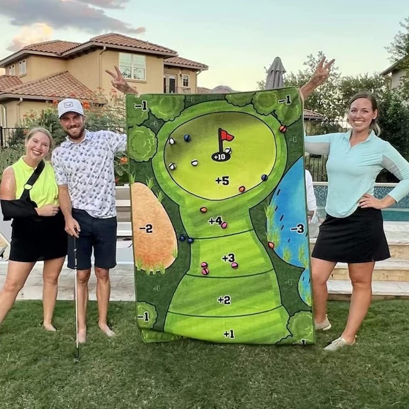 Portable Golf Chipping Game with Sticky Target Mat and 16 Color-Coded Balls Bucket - Image 1