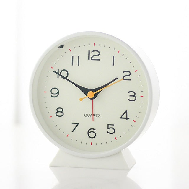 Retro Analog Alarm Clock with Non-Ticking Quartz Movement and Backlight for Bedroom or Desk - Image 18