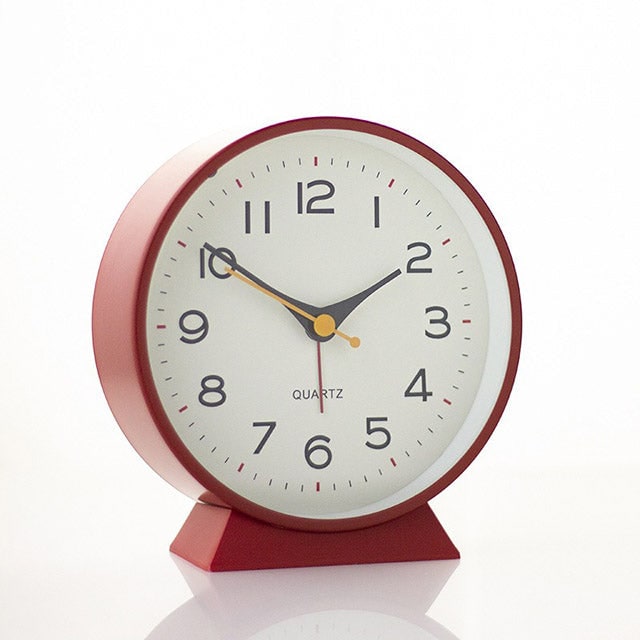Retro Analog Alarm Clock with Non-Ticking Quartz Movement and Backlight for Bedroom or Desk - Image 21