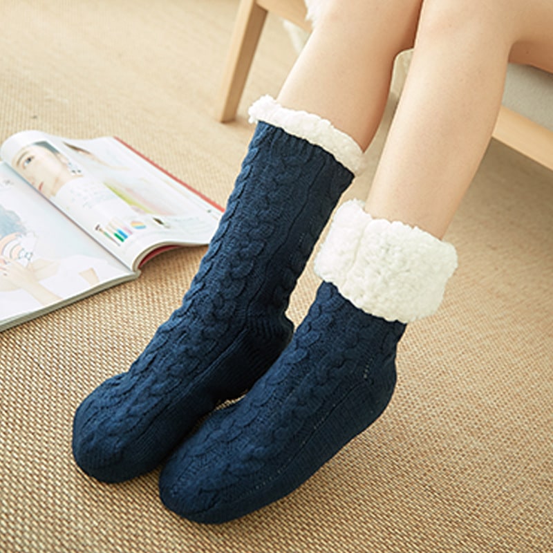 Wearable Blanket Hoodie for Newborn Infant and with Oversized Fleece and Kangaroo Pocket - Image 5