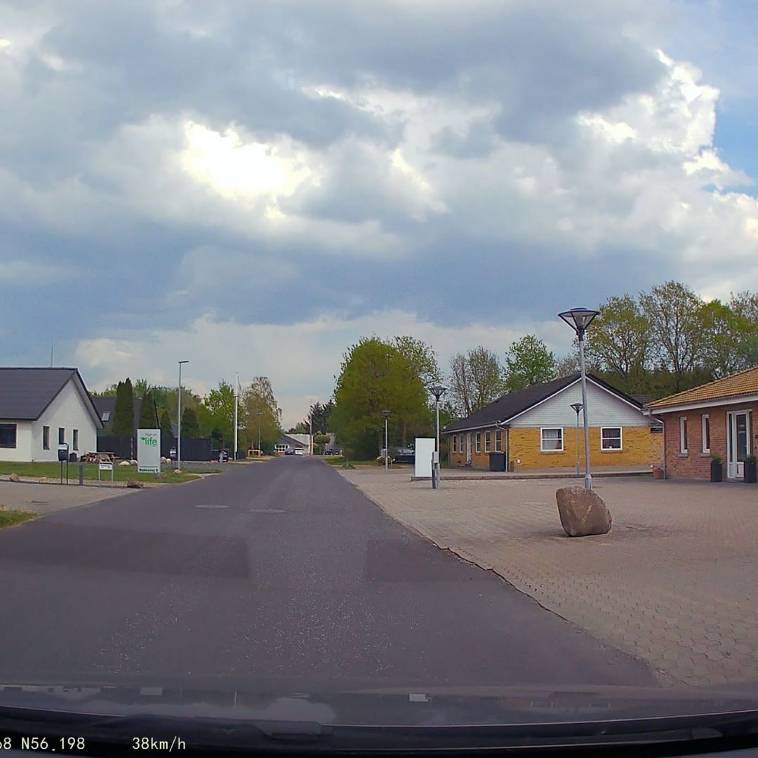Wireless 4K Dashboard Camera for Car with GPS and Ips Screen - Image 6