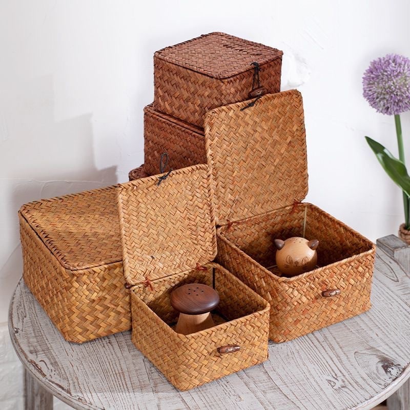 Women's Woven Storage Basket with Rattan Lidded Design and Seagrass Toggle Closure Laundry Hamper - Image 4