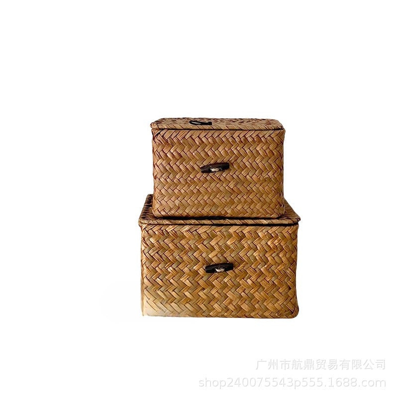 Women's Woven Storage Basket with Rattan Lidded Design and Seagrass Toggle Closure Laundry Hamper - Image 6
