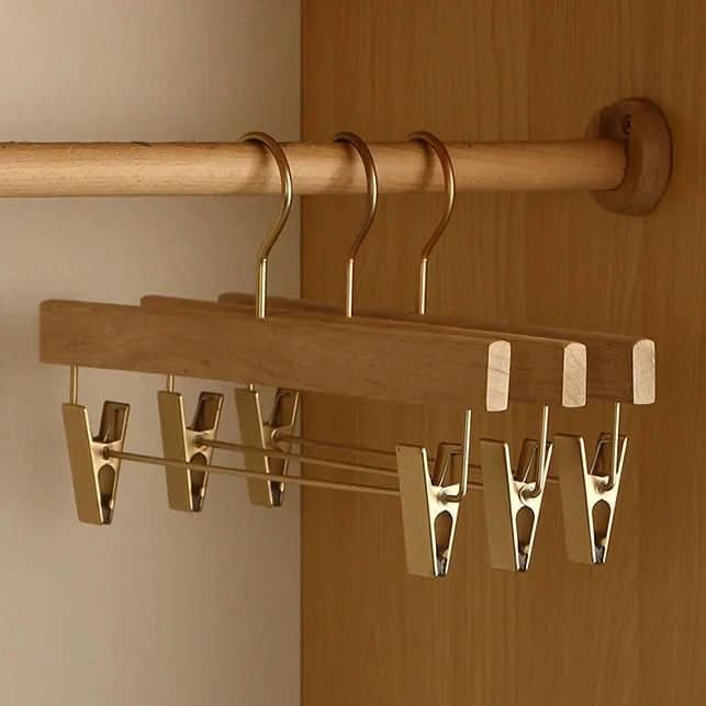 Wooden Hangers with Shoulders and Bar for Suits and Coats - Image 9